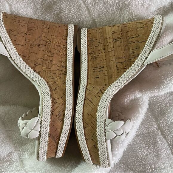 ALDO Wedge Sandals in White NEVER WORN-Size 8 - Picture 7 of 13